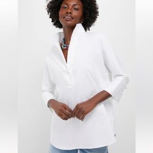 Tuckernuck Blanc Willow Blouse || Popped Collar & Pearl Button